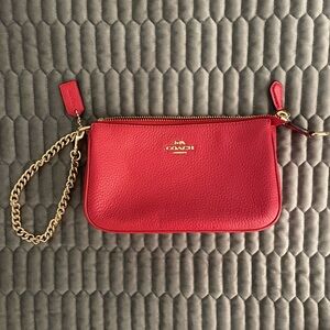 New with Tags Coach Small Red Pebble Leather Wristlet Bag or Gold Chain Purse